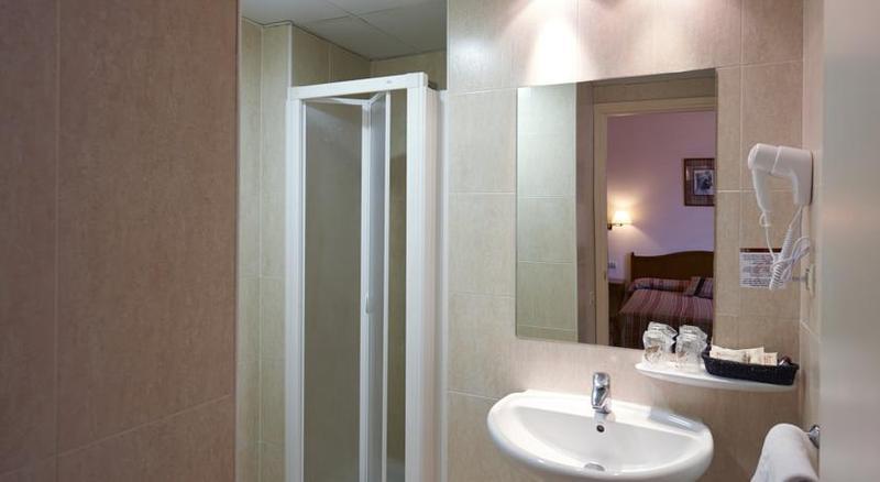 Hotel Abat Cisneros